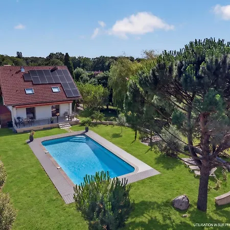 Aux Pins Bleus - With Private Pool & Close To Switzerland Appartement Saint-Genis-Pouilly