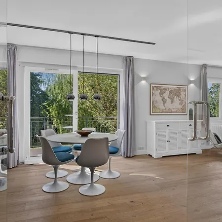 Aux Pins Bleus - With Private Pool & Close To Switzerland Saint-Genis-Pouilly